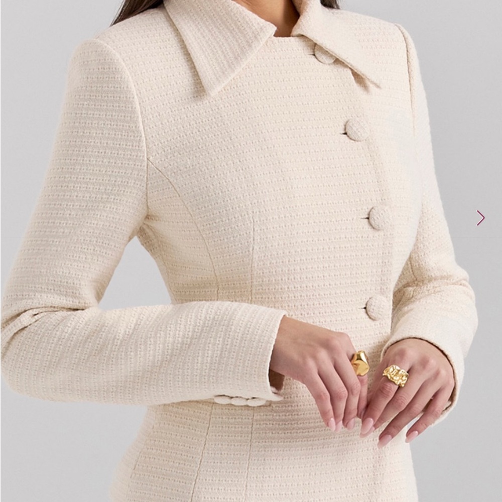 NWT House of CB Misha and Lena Cream Boucle Button Blazer and Pencil Skirt - Picture 4 of 16